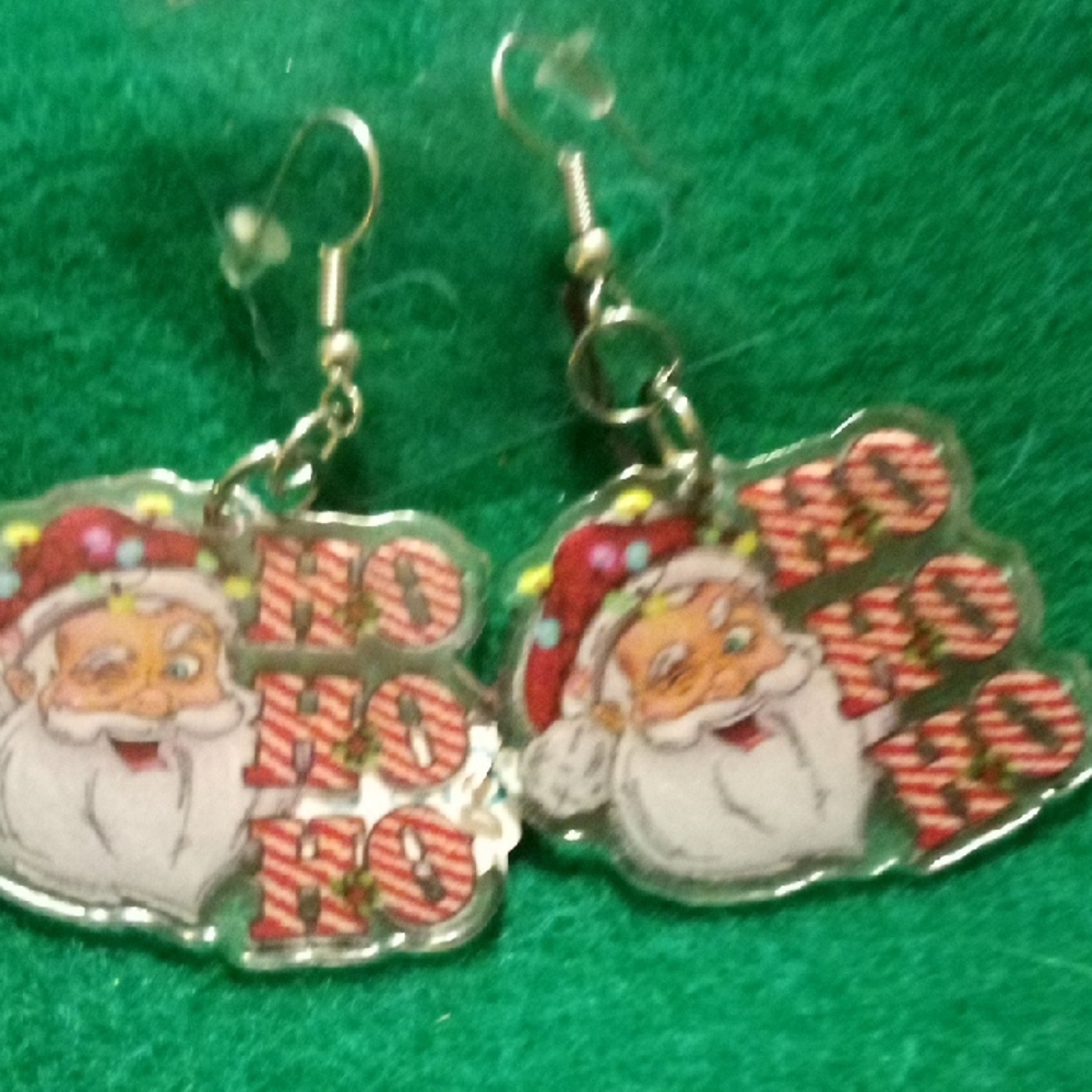 Festive Santa 'Ho Ho Ho' Earrings